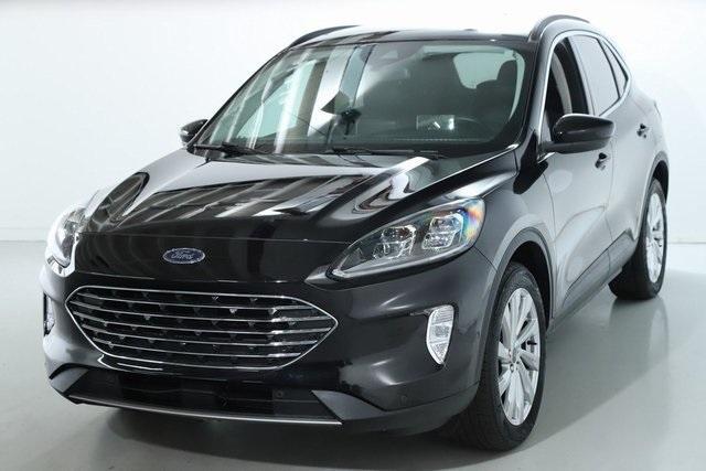 used 2022 Ford Escape car, priced at $25,390