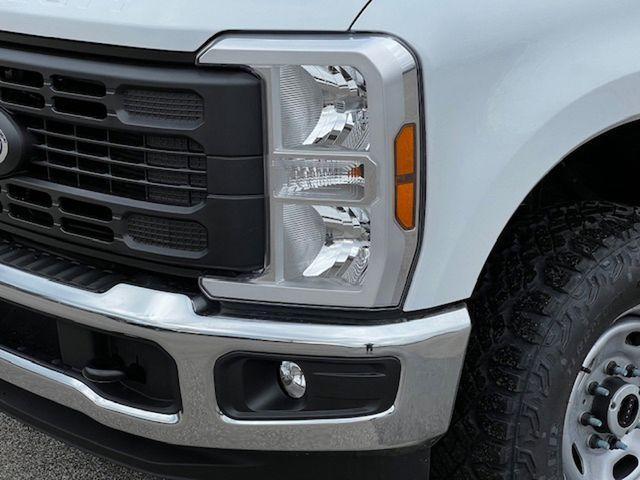 new 2025 Ford F-350 car, priced at $63,960