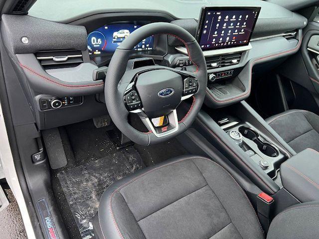new 2025 Ford Explorer car, priced at $55,271