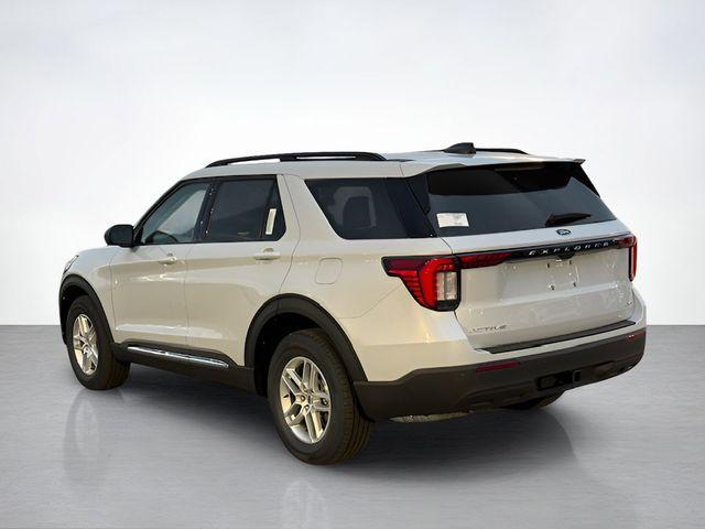 new 2025 Ford Explorer car, priced at $40,125