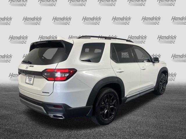 new 2025 Honda Pilot car, priced at $54,255