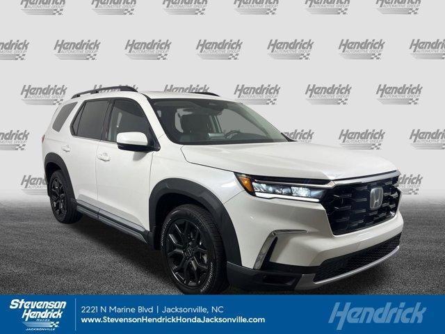 new 2025 Honda Pilot car, priced at $54,255