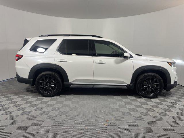 new 2025 Honda Pilot car, priced at $54,255