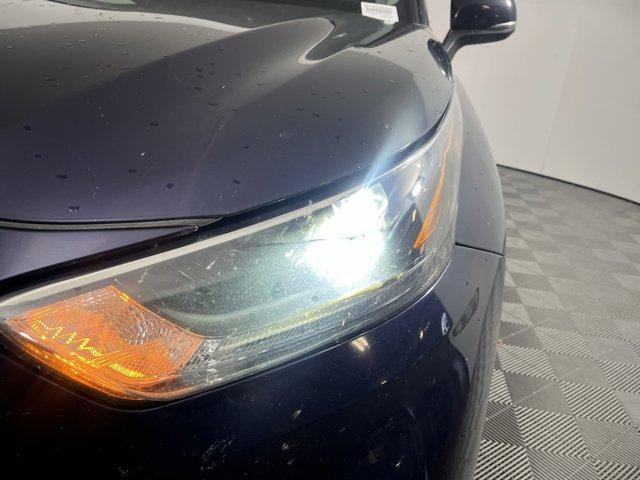 used 2021 Toyota Highlander Hybrid car, priced at $33,990