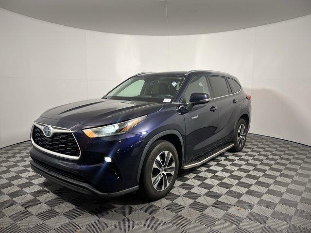 used 2021 Toyota Highlander Hybrid car, priced at $33,990