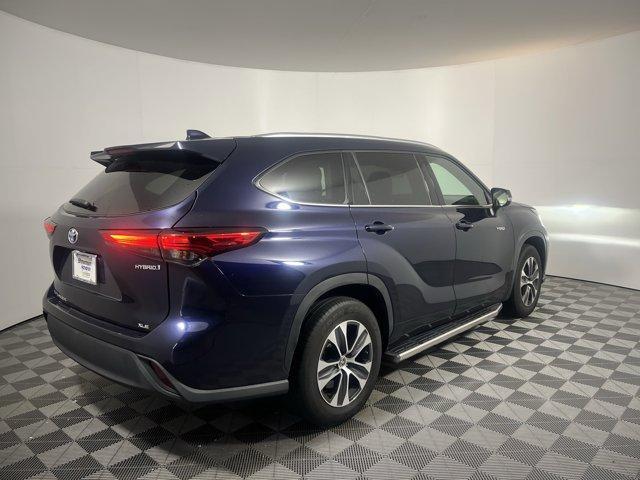 used 2021 Toyota Highlander Hybrid car, priced at $33,990
