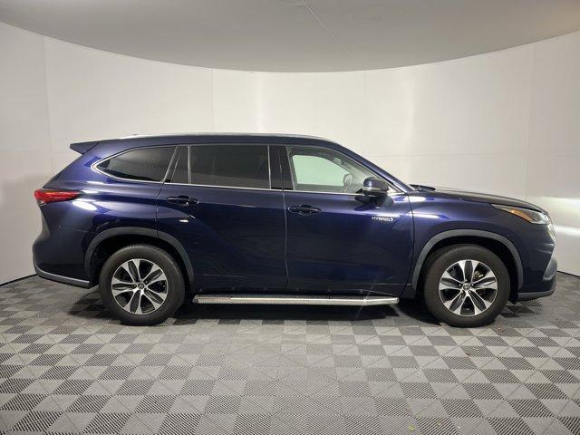 used 2021 Toyota Highlander Hybrid car, priced at $33,990