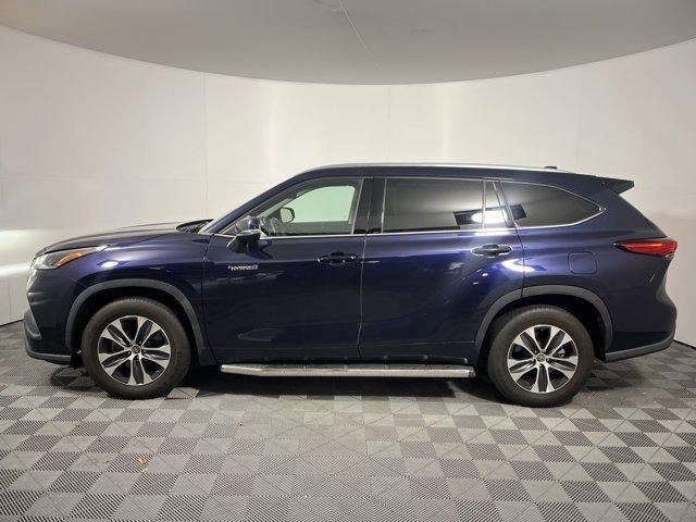 used 2021 Toyota Highlander Hybrid car, priced at $33,990