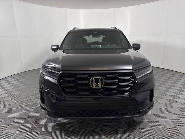 new 2025 Honda Pilot car, priced at $41,650