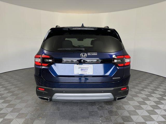 new 2025 Honda Pilot car, priced at $48,950