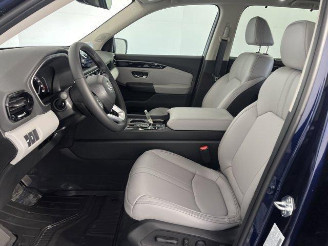 new 2025 Honda Pilot car, priced at $48,950