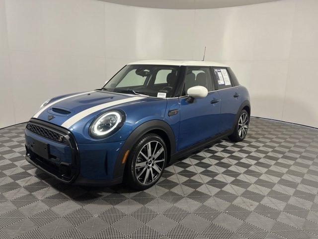 used 2022 MINI Hardtop car, priced at $23,890