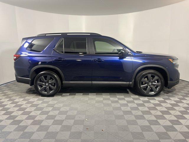 new 2025 Honda Pilot car, priced at $42,380