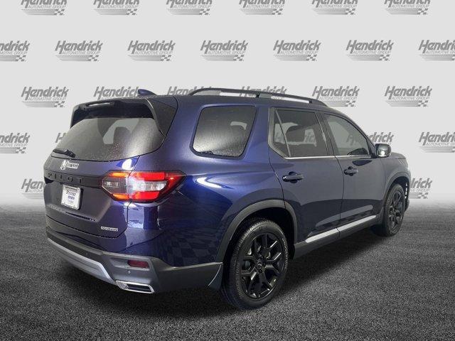 new 2025 Honda Pilot car, priced at $52,950