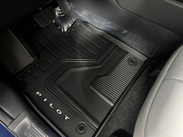 new 2025 Honda Pilot car, priced at $52,950