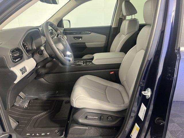 new 2025 Honda Pilot car, priced at $52,950