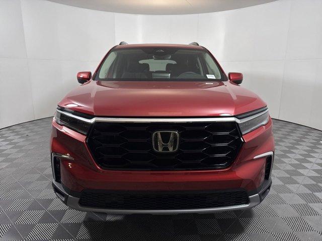 new 2025 Honda Pilot car, priced at $49,350