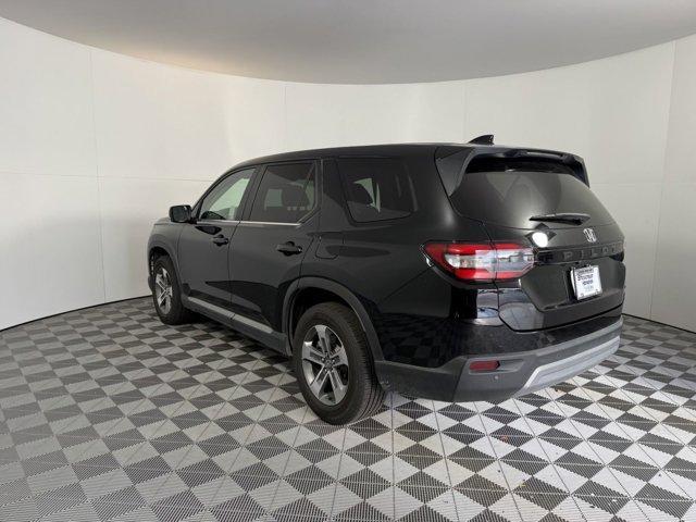 used 2023 Honda Pilot car, priced at $36,990