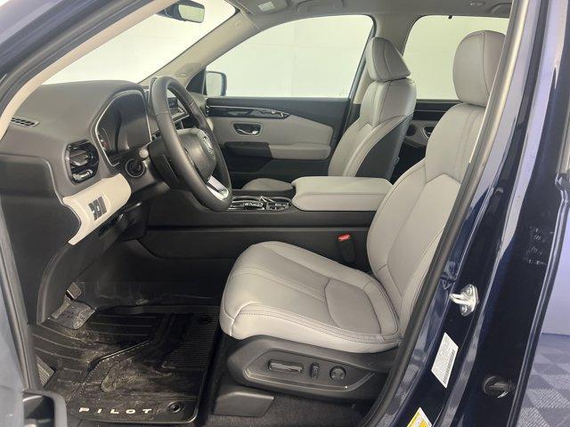 new 2025 Honda Pilot car, priced at $52,950