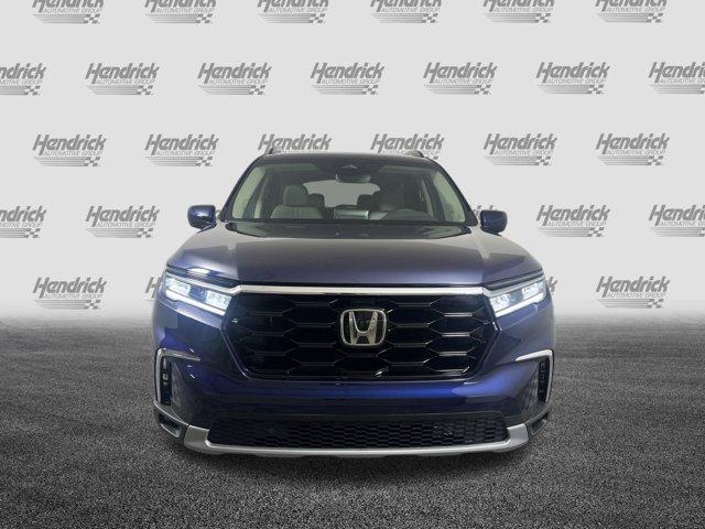 new 2025 Honda Pilot car, priced at $52,950