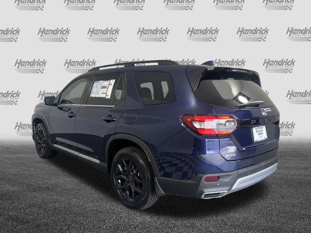 new 2025 Honda Pilot car, priced at $52,950