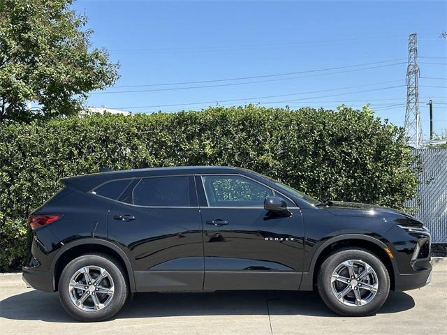 new 2025 Chevrolet Blazer car, priced at $33,485