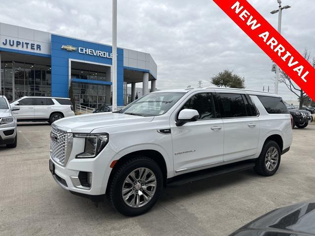 used 2022 GMC Yukon XL car, priced at $57,992