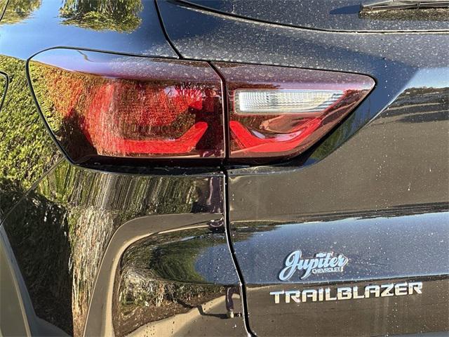 new 2025 Chevrolet TrailBlazer car, priced at $30,080