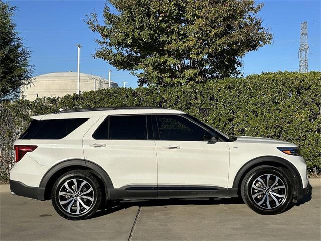 used 2023 Ford Explorer car, priced at $30,992