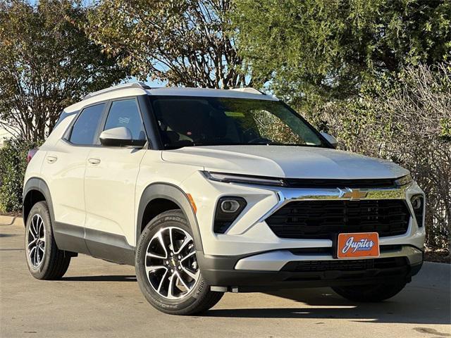 new 2025 Chevrolet TrailBlazer car, priced at $27,470