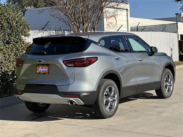 new 2025 Chevrolet Blazer car, priced at $31,610