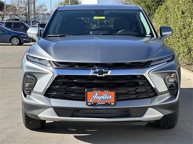 new 2025 Chevrolet Blazer car, priced at $31,610