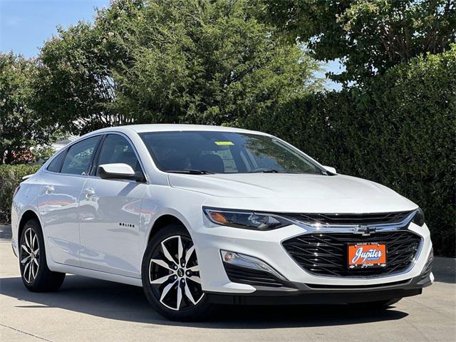 new 2024 Chevrolet Malibu car, priced at $22,095