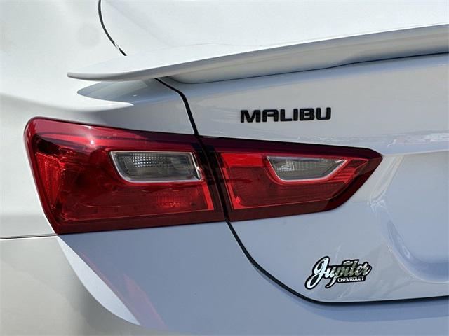 new 2024 Chevrolet Malibu car, priced at $22,095