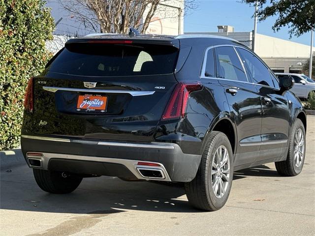 used 2021 Cadillac XT5 car, priced at $31,992