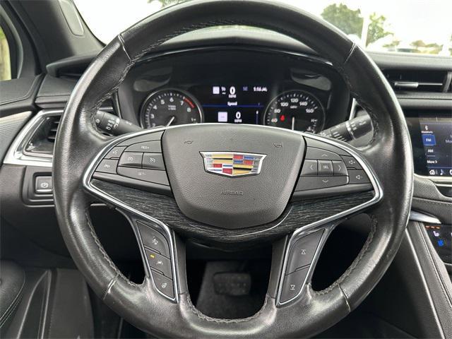 used 2020 Cadillac XT5 car, priced at $26,400