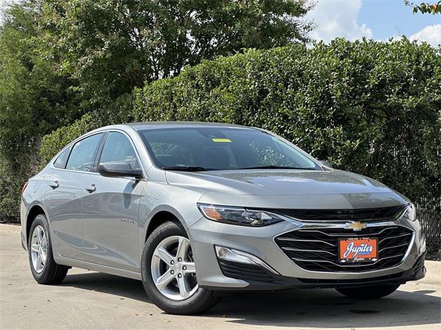 new 2024 Chevrolet Malibu car, priced at $21,195