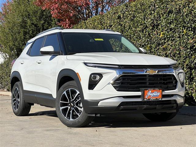 new 2025 Chevrolet TrailBlazer car, priced at $24,330