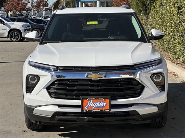 new 2025 Chevrolet TrailBlazer car, priced at $24,330