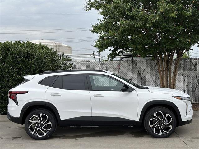 new 2025 Chevrolet Trax car, priced at $25,190