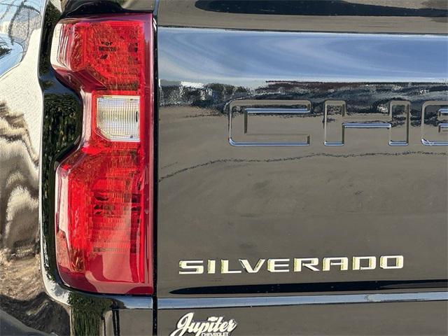 new 2025 Chevrolet Silverado 2500 car, priced at $53,669