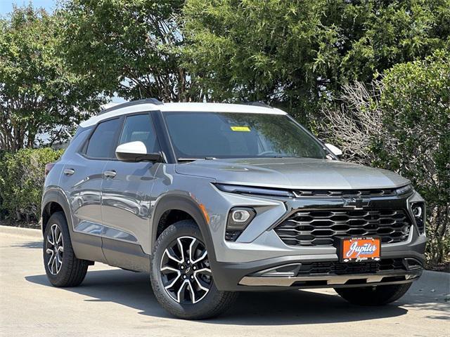 new 2025 Chevrolet TrailBlazer car, priced at $30,080