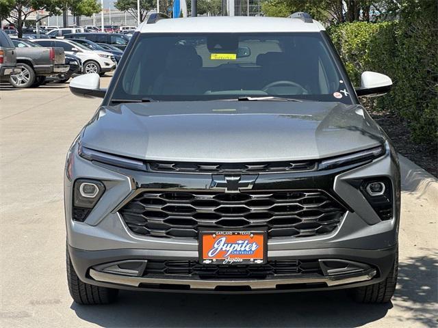 new 2025 Chevrolet TrailBlazer car, priced at $30,080