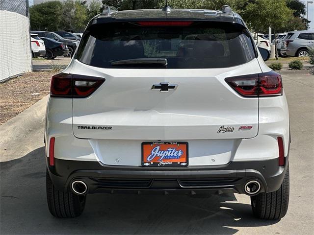 new 2025 Chevrolet TrailBlazer car, priced at $32,220