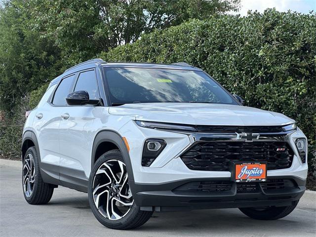 new 2025 Chevrolet TrailBlazer car, priced at $32,220