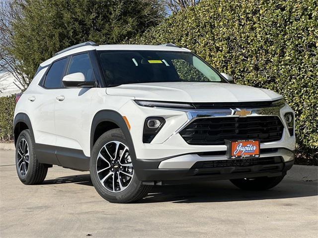 new 2025 Chevrolet TrailBlazer car, priced at $26,325