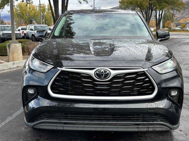 used 2024 Toyota Highlander car, priced at $38,485