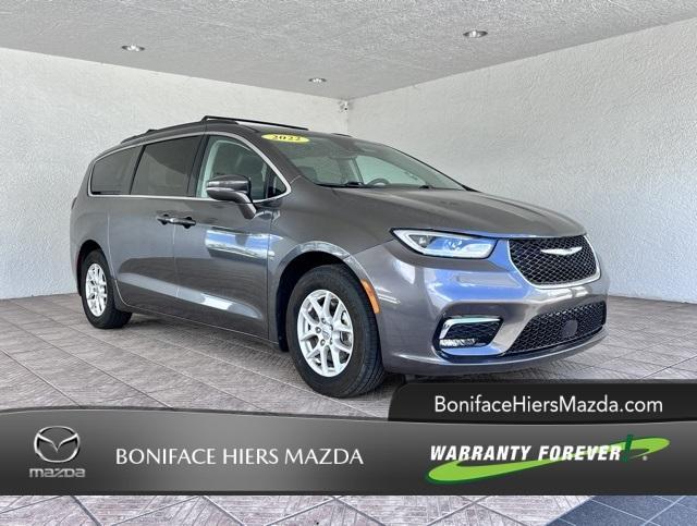 used 2022 Chrysler Pacifica car, priced at $27,354