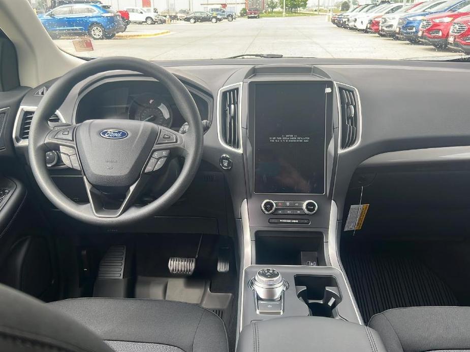 new 2024 Ford Edge car, priced at $40,260