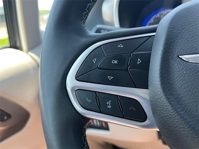 used 2023 Chrysler Pacifica car, priced at $25,682